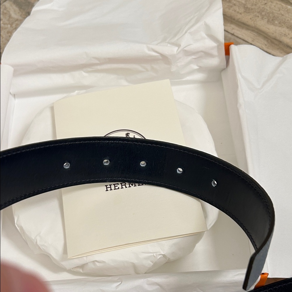 Authentic Hermes unisex belt blue gray/navy Leather Reversible Belt (no buckle) - Picture 10 of 10